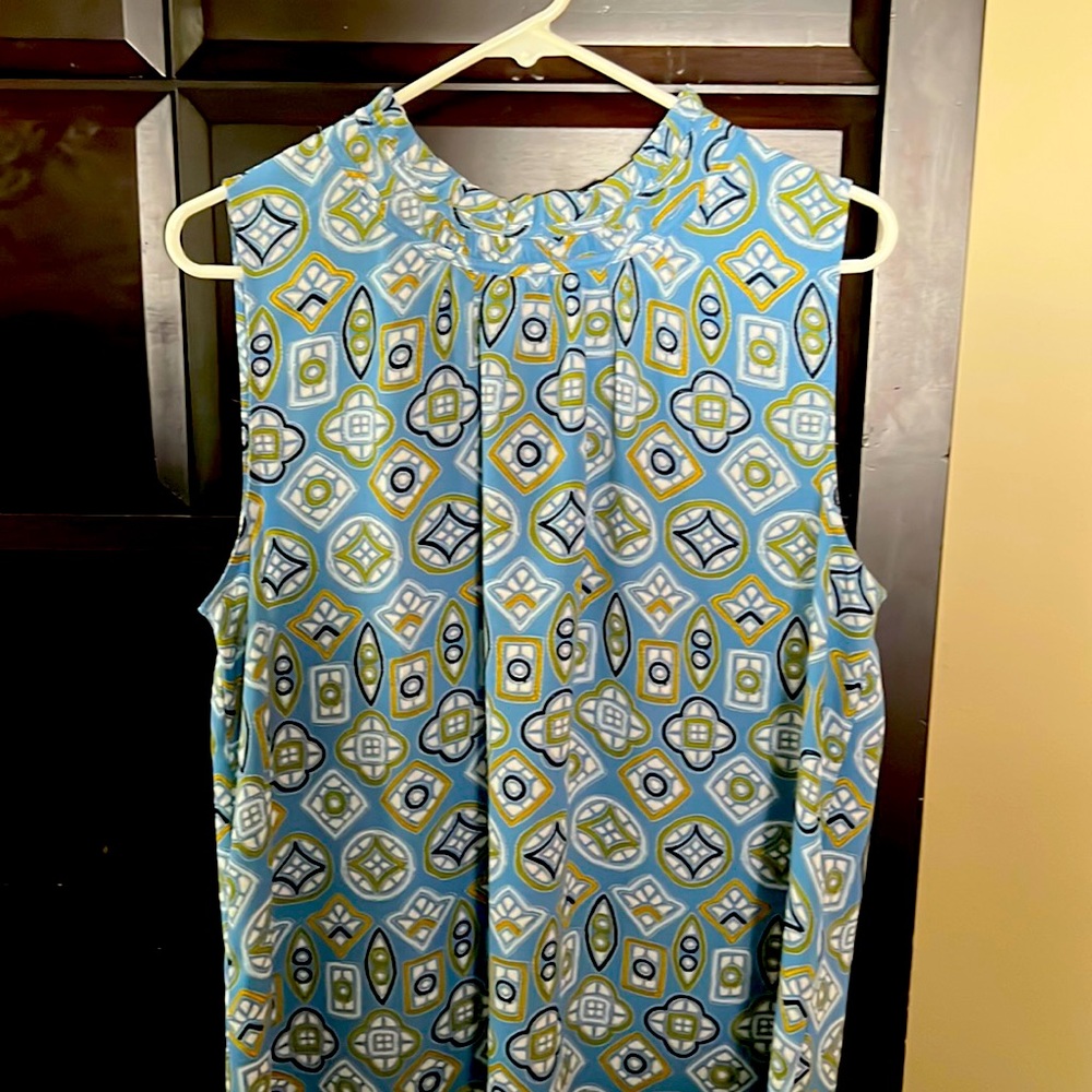 Sleeveless blouse
